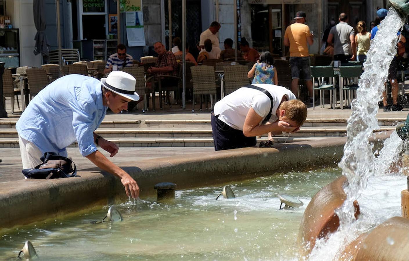 La Agencia de Meteorología prevé para el viernes máximas de 39 grados a la sombra y mínimas de hasta 24 grados en Valencia