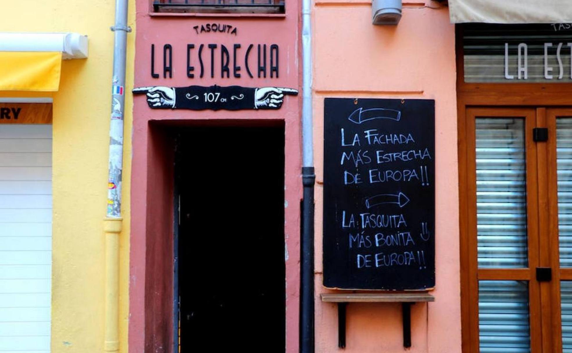 La fachada más estrecha de Valencia, en la plaza Lope de Vega.