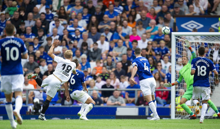 Estas son las imágenes que deja el amistoso en Goodison Park