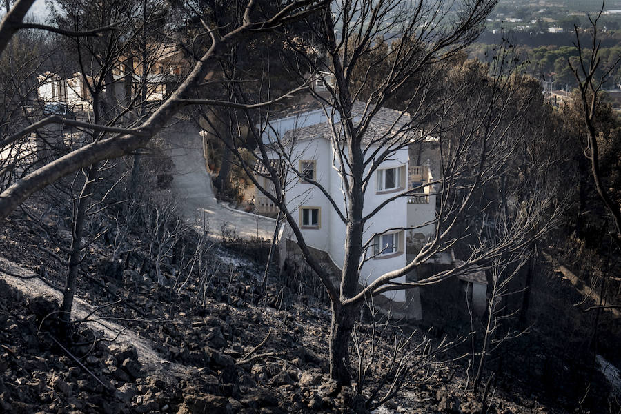 Fotos: Así han quedado las casas tras el incendio de LLutxent