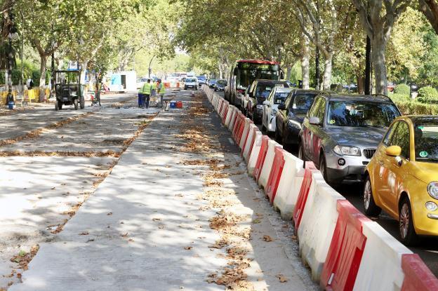 Asfaltado de un tramo de la avenida Blasco Ibáñez, ayer 