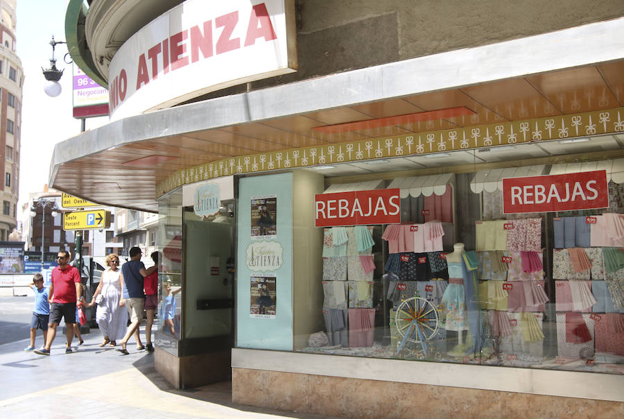 Las sorpresas de las callejuelas que dan a la avenida del Oeste