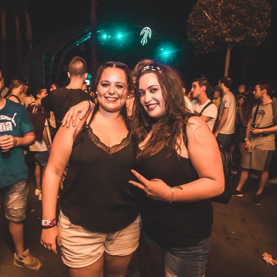 Fotos: Fiesta y música en el Medusa de Cullera