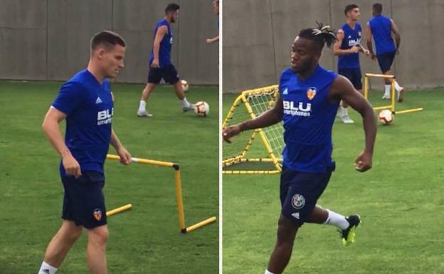 Gameiro y Batshuayi, durante el entrenamiento de esta mañana 