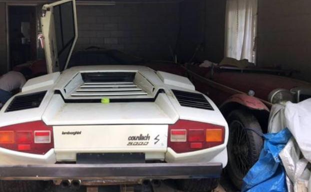 Lamborghini Countach. 