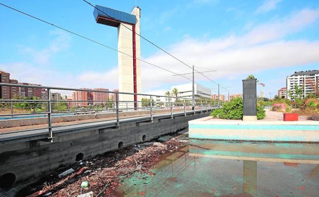 La Torre Miramar, vista desde las inmediaciones de la Universidad Politécnica, hace unos días 