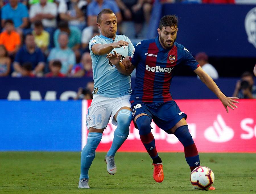 Estas son las imágenes que deja el partido de la segunda jornada de la Liga en el Ciutat de València