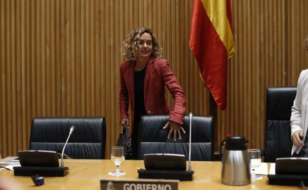 La minsitra Batet, antes de comparecer hoy en la comisión de Política Territorial. 