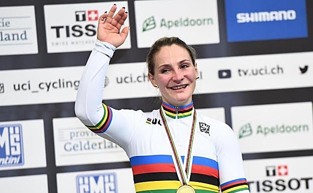 La ciclista alemana Kristina Vogel. 