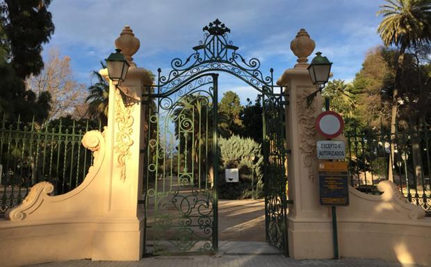 Gota fría | Todos los parques y jardines vallados de Valencia estarán hoy cerrados por el viento