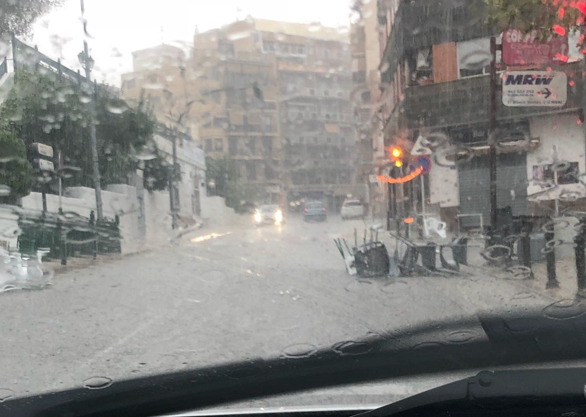 Fuertes lluvias y viento en Cheste.