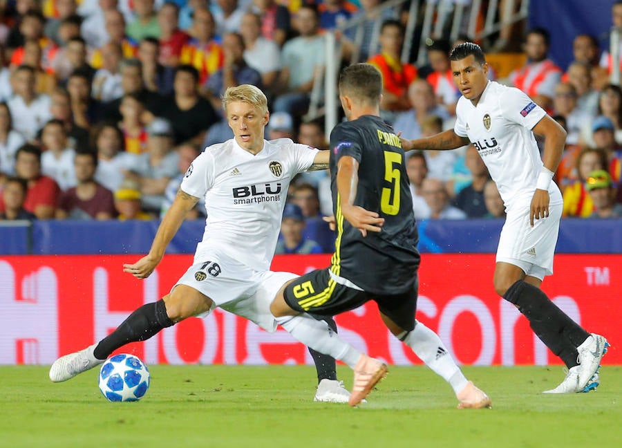 Estas son las mejores imágenes del partido de la primera jornada de Champions en Mestalla