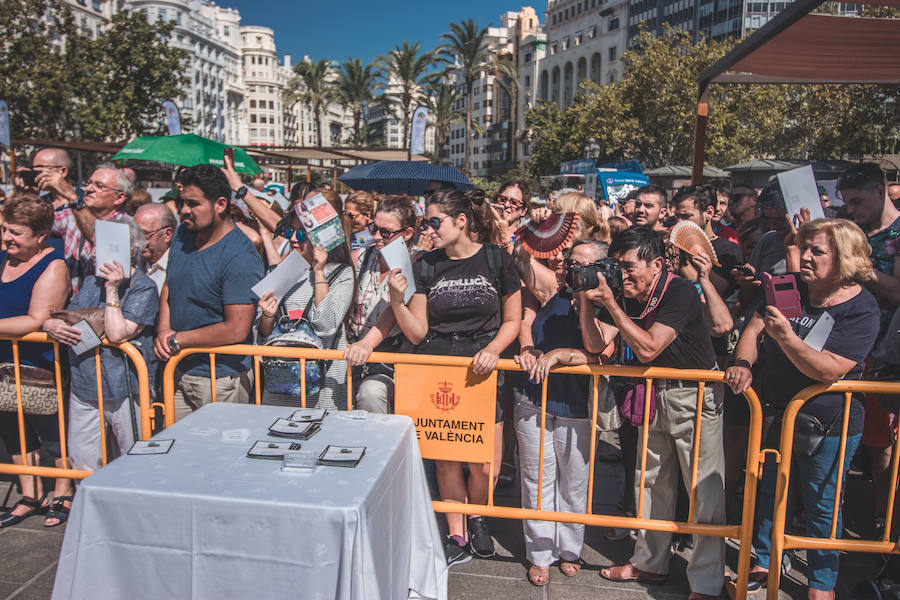 El Día Mundial de la Paella se ha celebrado en la plaza del Ayuntamiento de Valencia con una degustación de 9 paellas diferentes. El World Paella Day pretende dar prestigio a uno de los platos más conocidos de la gastronomía de todo el mundo y proyectar la ciudad de Valencia como destino turístico internacional. 