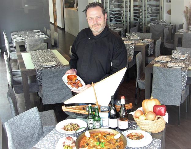 Raúl Magraner en el
comedor del Bonaire
de El Palmar. 