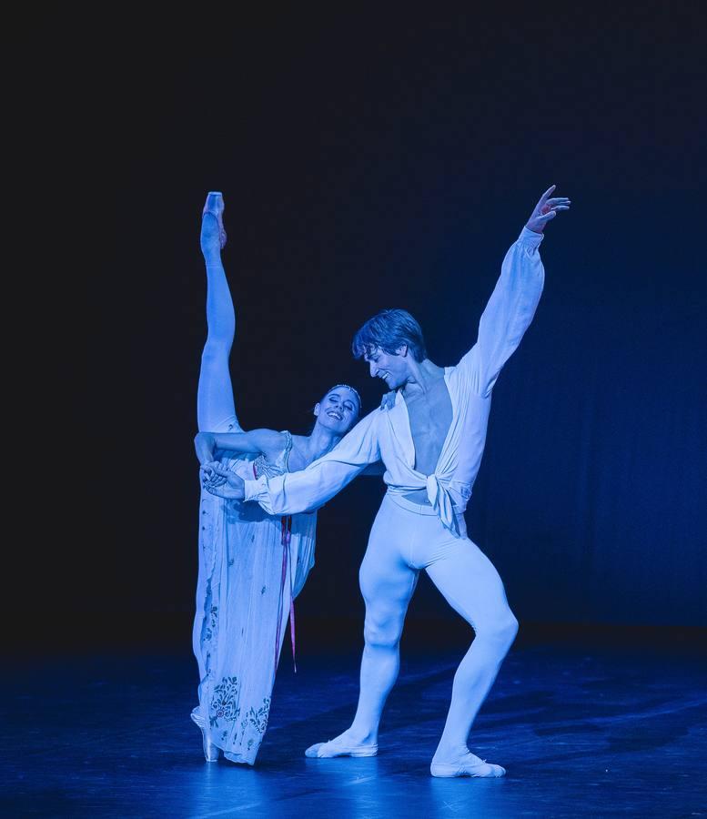 Este evento, impulsado por la Asociación de Danza ADAM y la Fundación Hortensia Herrero y cuyos fondos van destinados a la Asociación Española contra el Cáncer, tuvo lugar en el Palau de les Arts. La argentina Marianela Núñez, Una de las principales bailarinas del Royal Ballet de Londres, fue una de las grandes protagonistas.