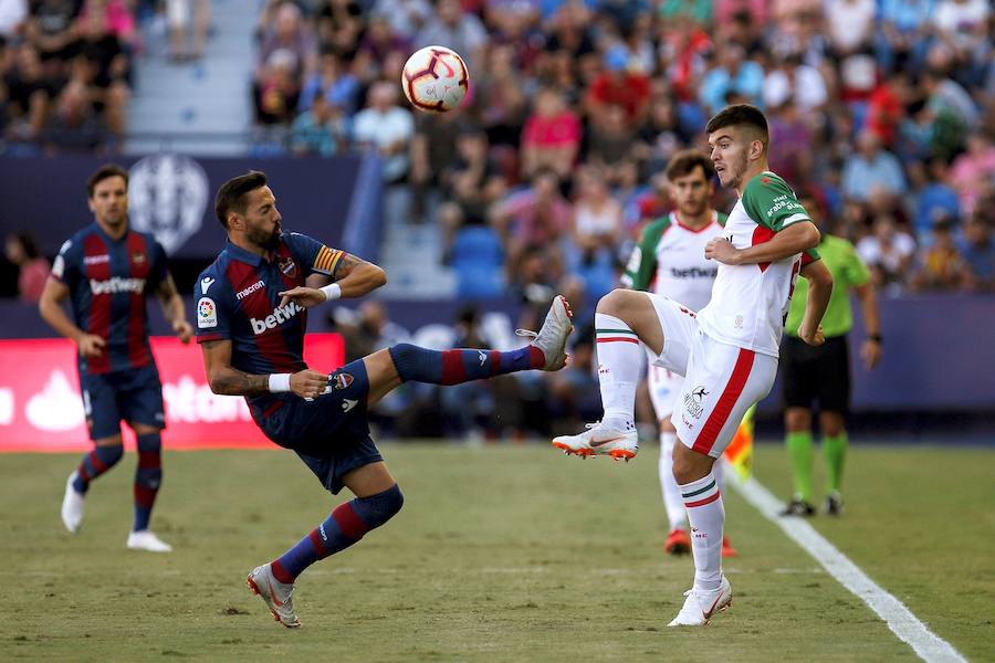 Estas son las mejores imágenes que deja el partido de la jornada 7 de la Liga ern el Ciutat de València