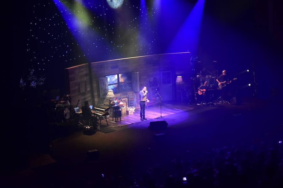 Fotos: Concierto de Ismael Serrano en el Palau de les Arts de Valencia