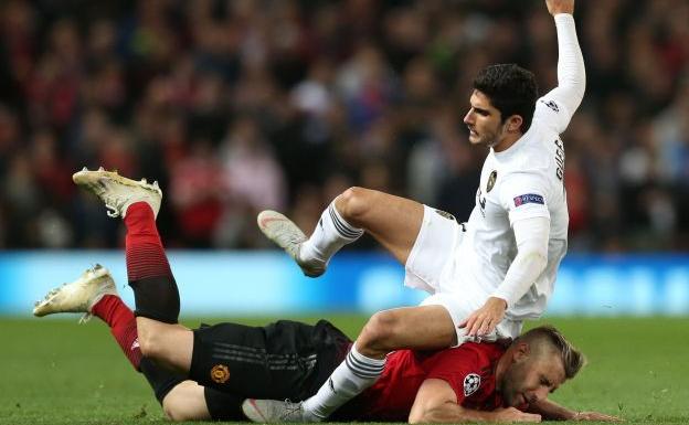 Guedes, durante el Manchester-Valencia.