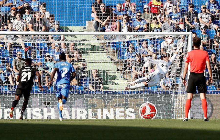 Estas son las imágenes que deja el partido de la octava jornada de Liga en el Coliseum Alfonso Pérez