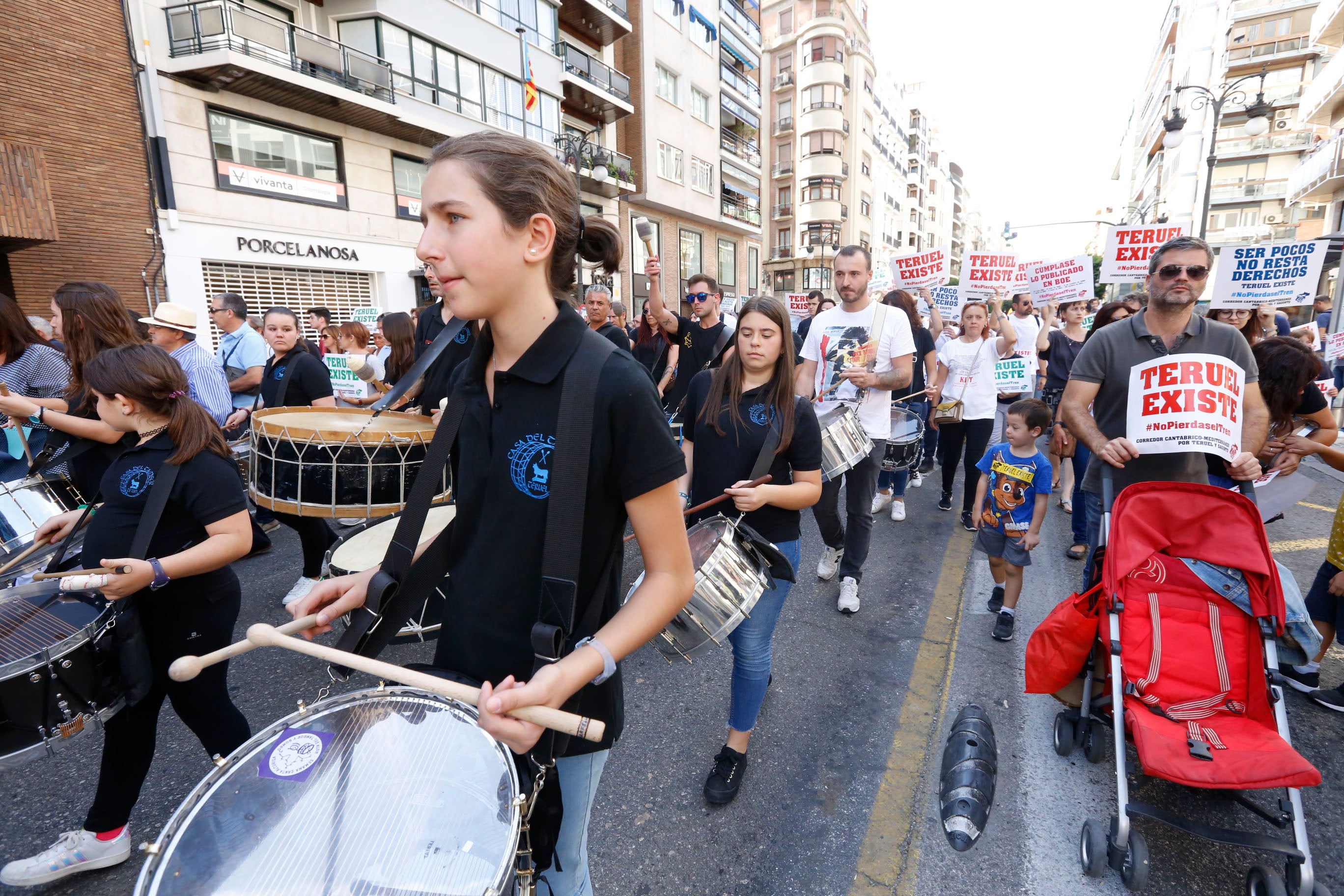 Fotos: Manifestación por el Corredor Cantábrico-Mediterráneo en Valencia