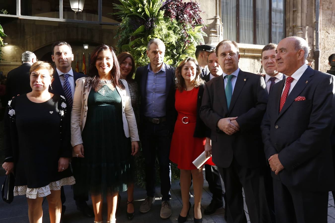 El presidente del Gobierno, Pedro Sánchez, ha puesto a la Comunitat Valenciana como ejemplo de «la mejor España», «la que se construye desde el diálogo y desde la suma de voluntades, la que prima la convivencia sobre el agravio territorial». Sánchez ha participado en el acto institucional de entrega de distinciones de la Generalitat Valenciana por el 9 d'Octubre.