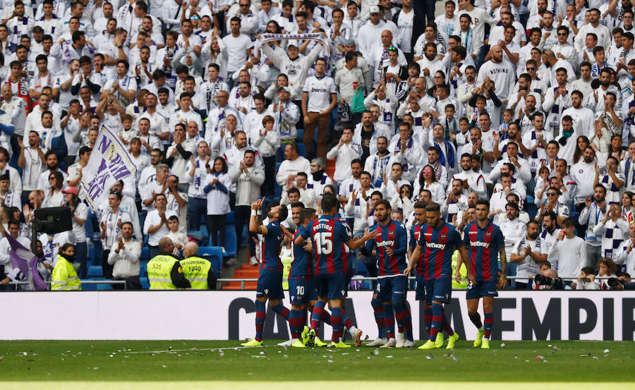 Estas son las mejores imágenes del partido de la jornada 9 de Liga en el Santiago Bernabéu