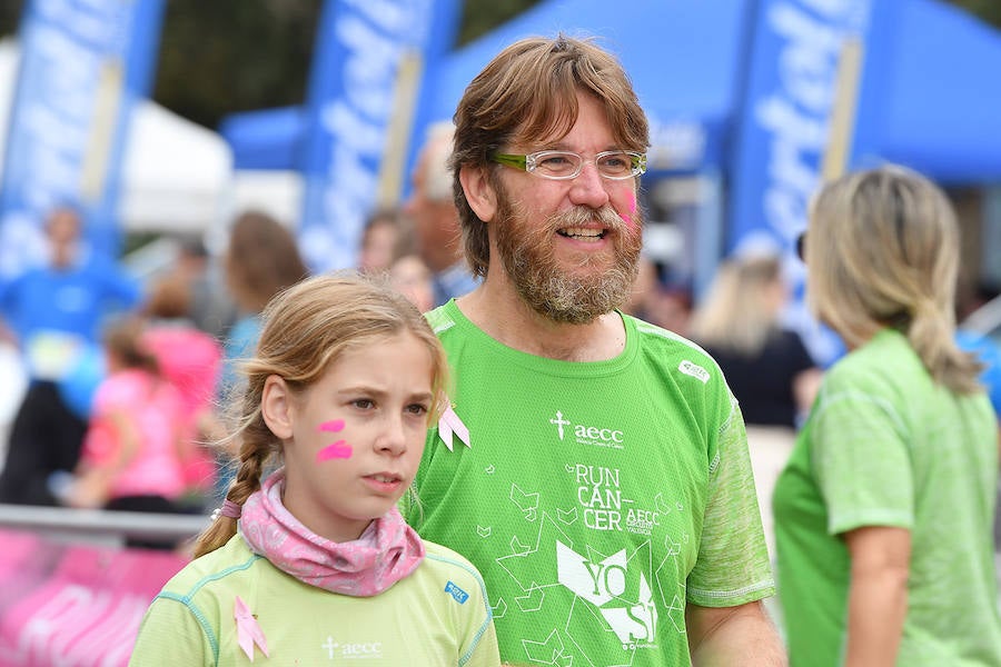 Un total de 10.049 personas han participado en 'Valencia contra el Cáncer' este 21 de octubre, una III edición de récord que ha logrado recaudar 50.245€ para luchar contra la enfermedad. En lo que llevamos de 2018, RunCáncer ya alcanza los 255.556€ de recaudación que se destinarán íntegramente a proyectos de investigación oncológica