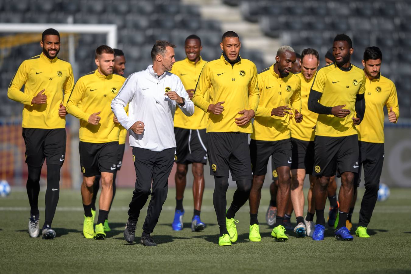 Entrenamientos y ruedas de prensa del Valencia CF y el Young Boys previos al partido de Champions League del martes 23 de octubre (18:55 h).