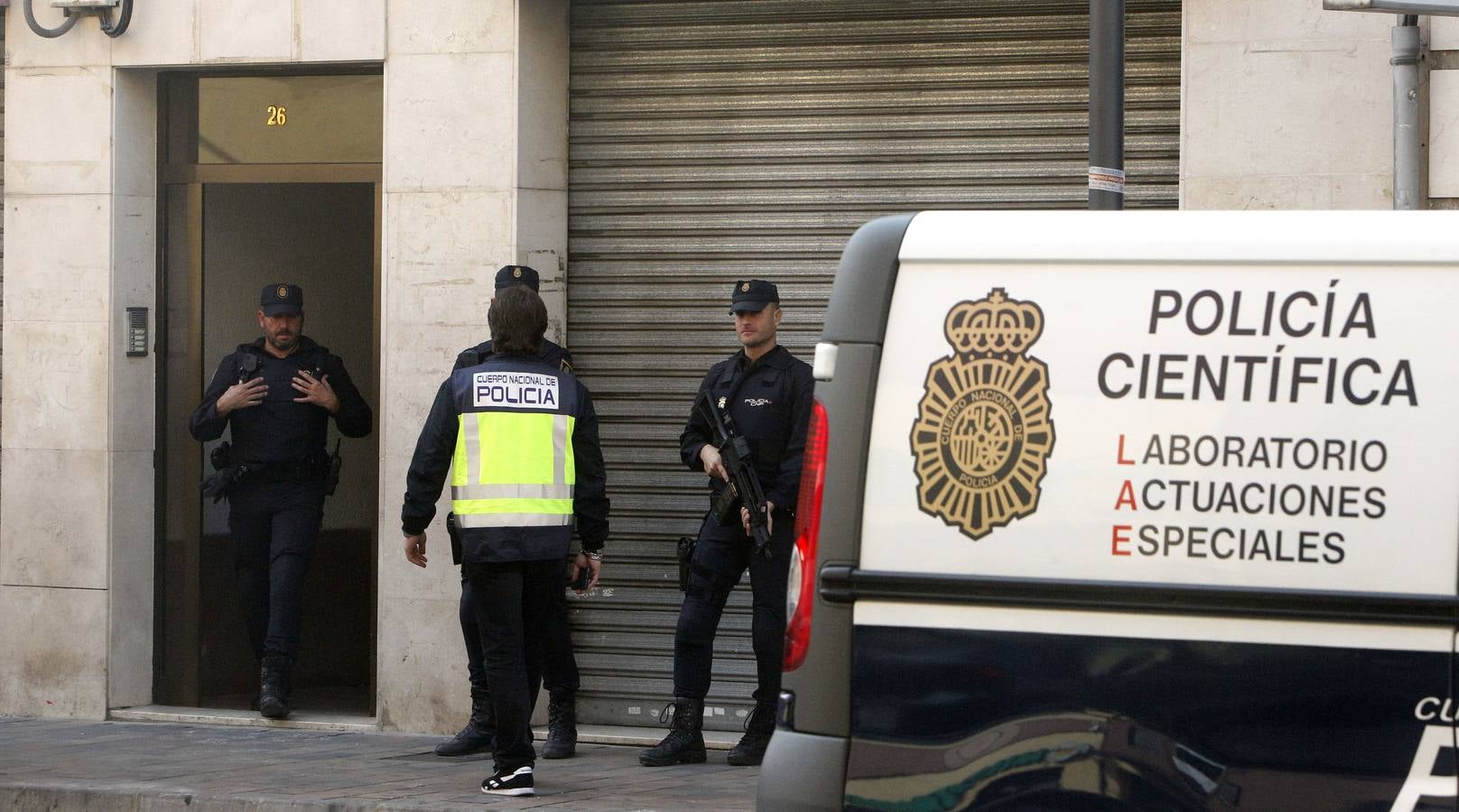 Fotos: La Policía detiene a dos yihadistas en Alaquàs y Cocentaina