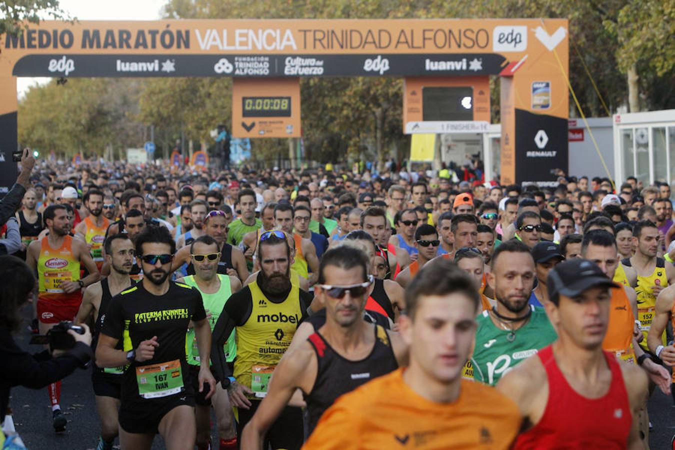 Más de 15.500 corredores participan en una prueba rapidísima que ya ostentaba el récord mundial femenino.