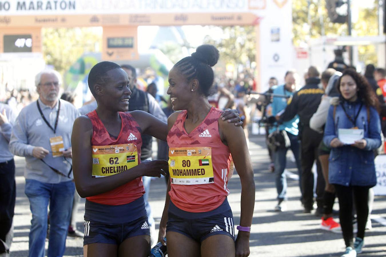 Más de 15.500 corredores participan en una prueba rapidísima que ya ostentaba el récord mundial femenino.