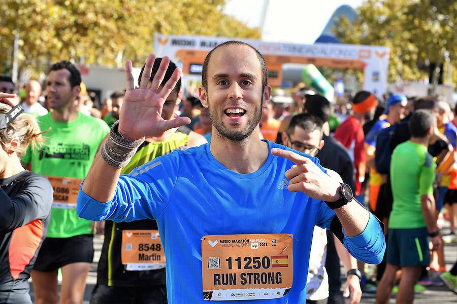 Fotos: Búscate en la llegada a la meta en la Medio Maratón de Valencia