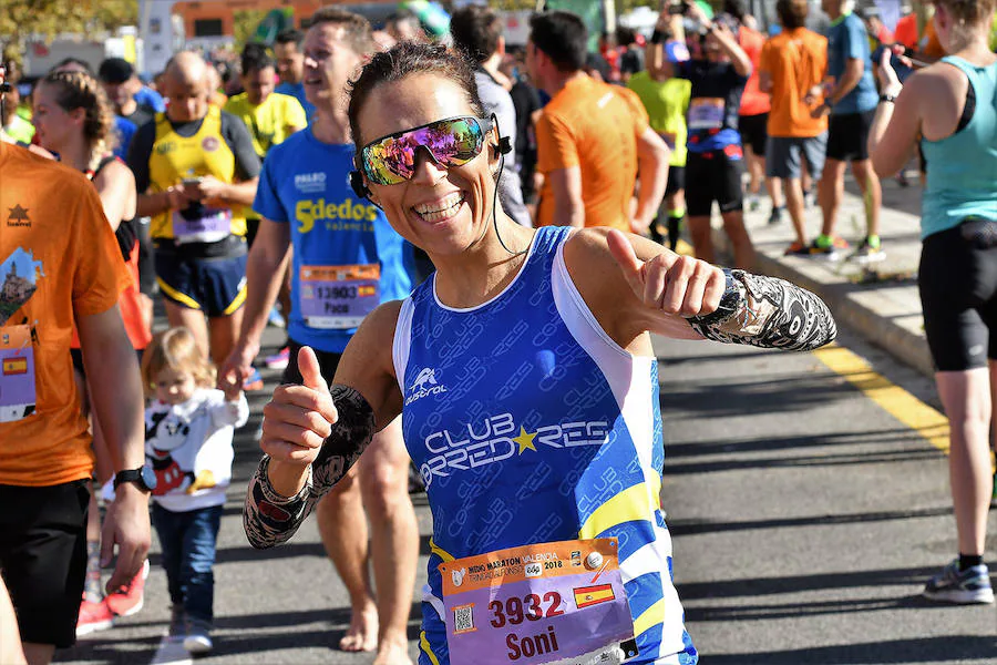 Fotos: Búscate en la llegada a la meta en la Medio Maratón de Valencia