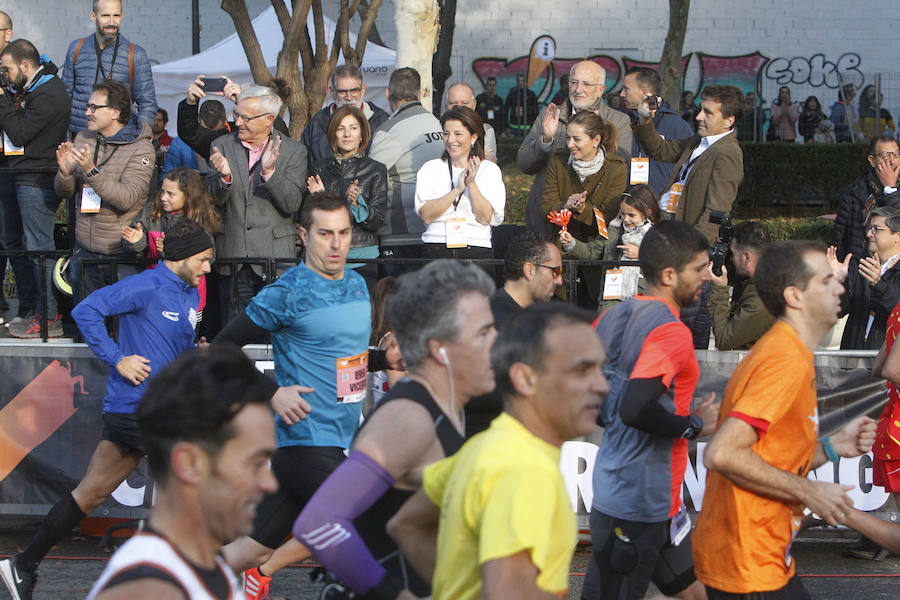 Más de 15.500 corredores participan en una prueba rapidísima que ya ostentaba el récord mundial femenino.