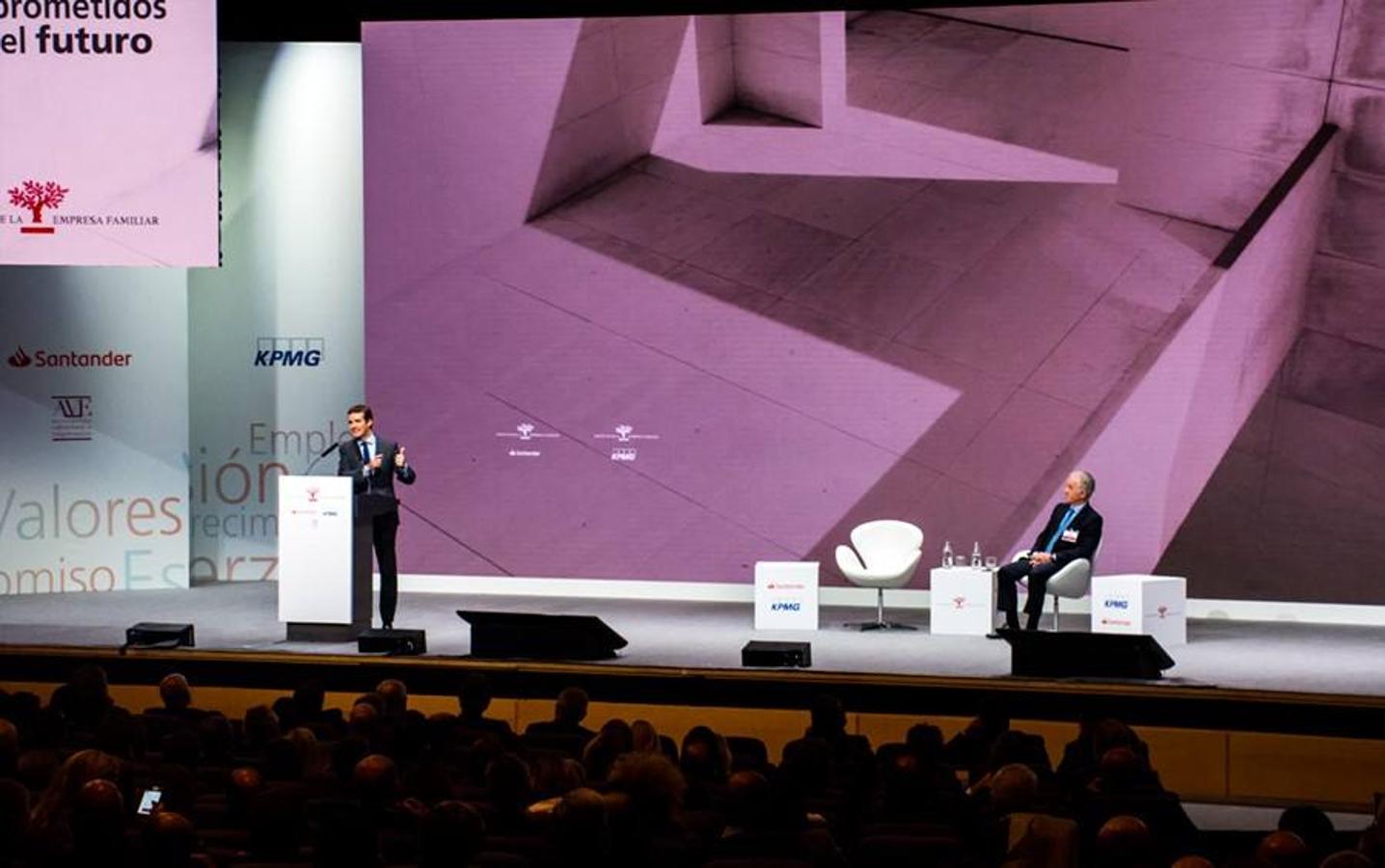 Fotos: El rey Felipe VI inaugura el XXI Congreso Nacional de Empresa Familiar en Valencia