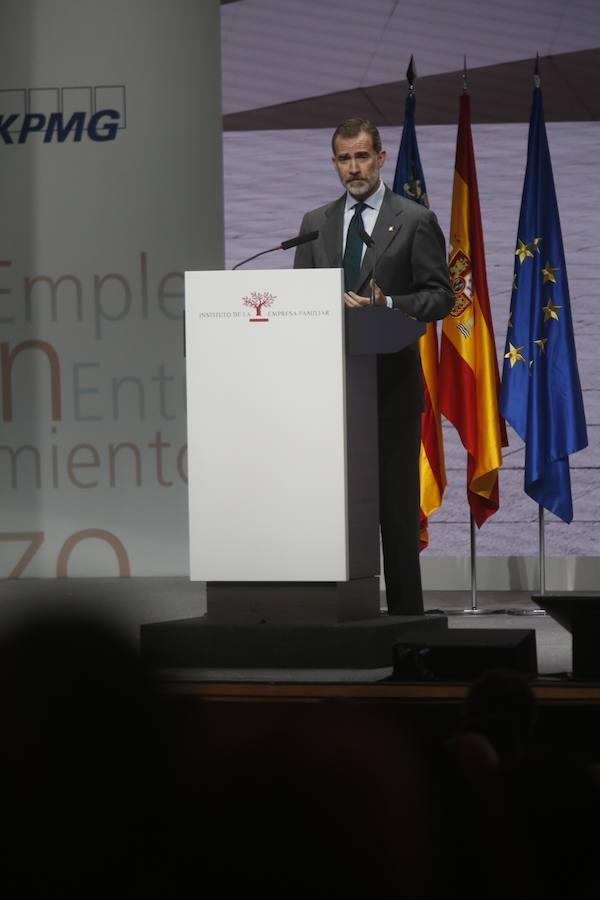 Fotos: El rey Felipe VI inaugura el XXI Congreso Nacional de Empresa Familiar en Valencia