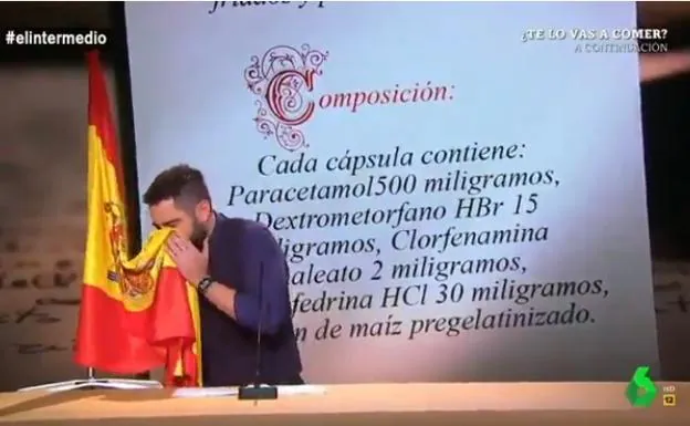 'El Intermedio': Dani Mateo se limpia la nariz con la bandera de España