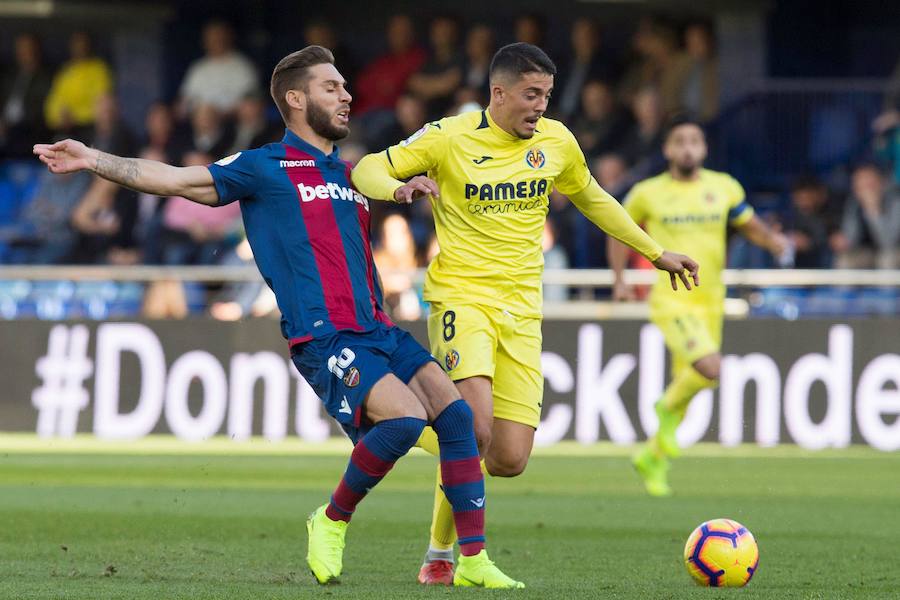 Éstas son las imágenes que deja el partido de la undécima jornada de Liga en el Estadio de la Cerámica