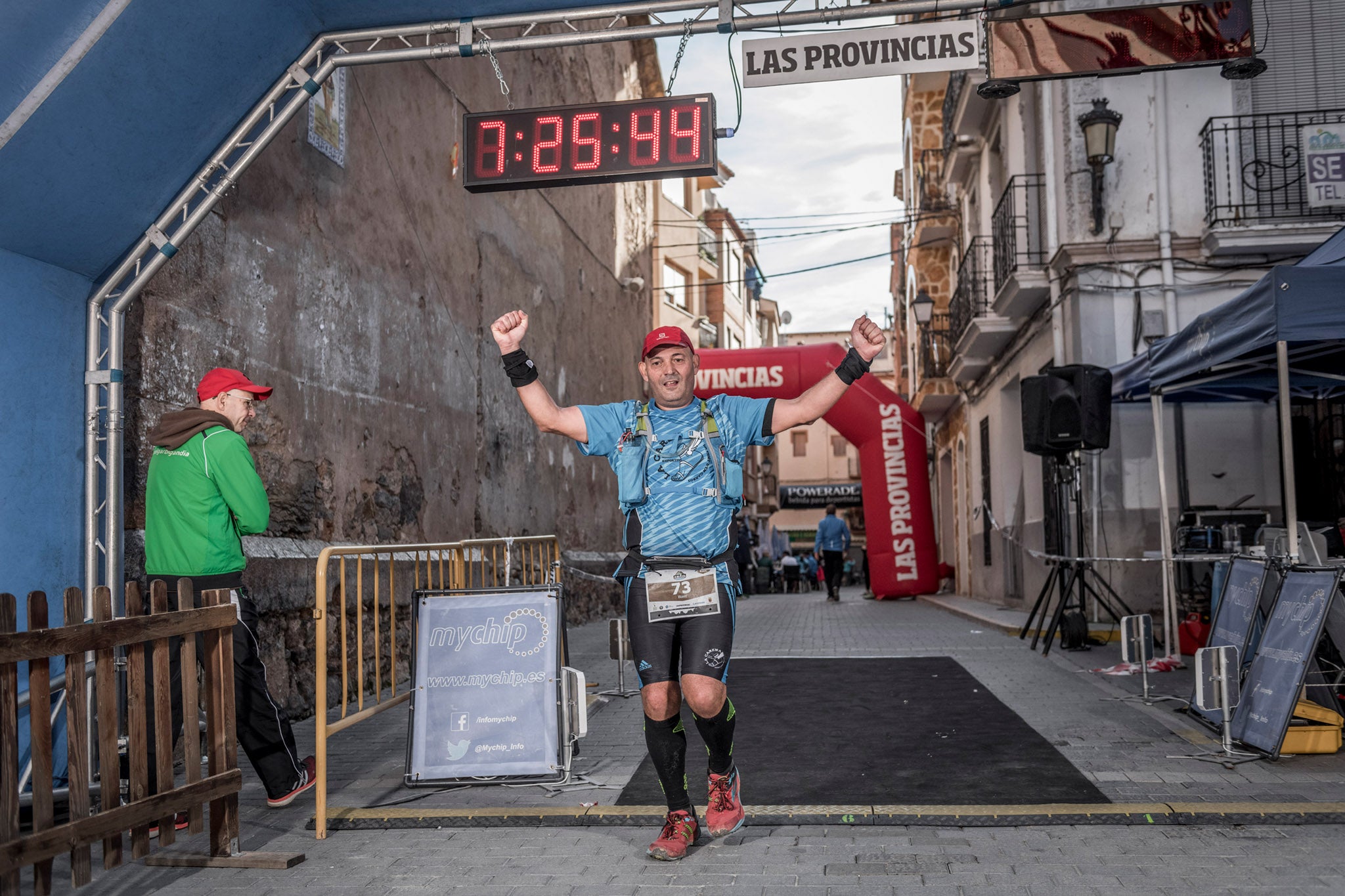 Galería de fotos de la llegada a meta de la carrera de 55 kilómetros del Trail de Montanejos 2018 