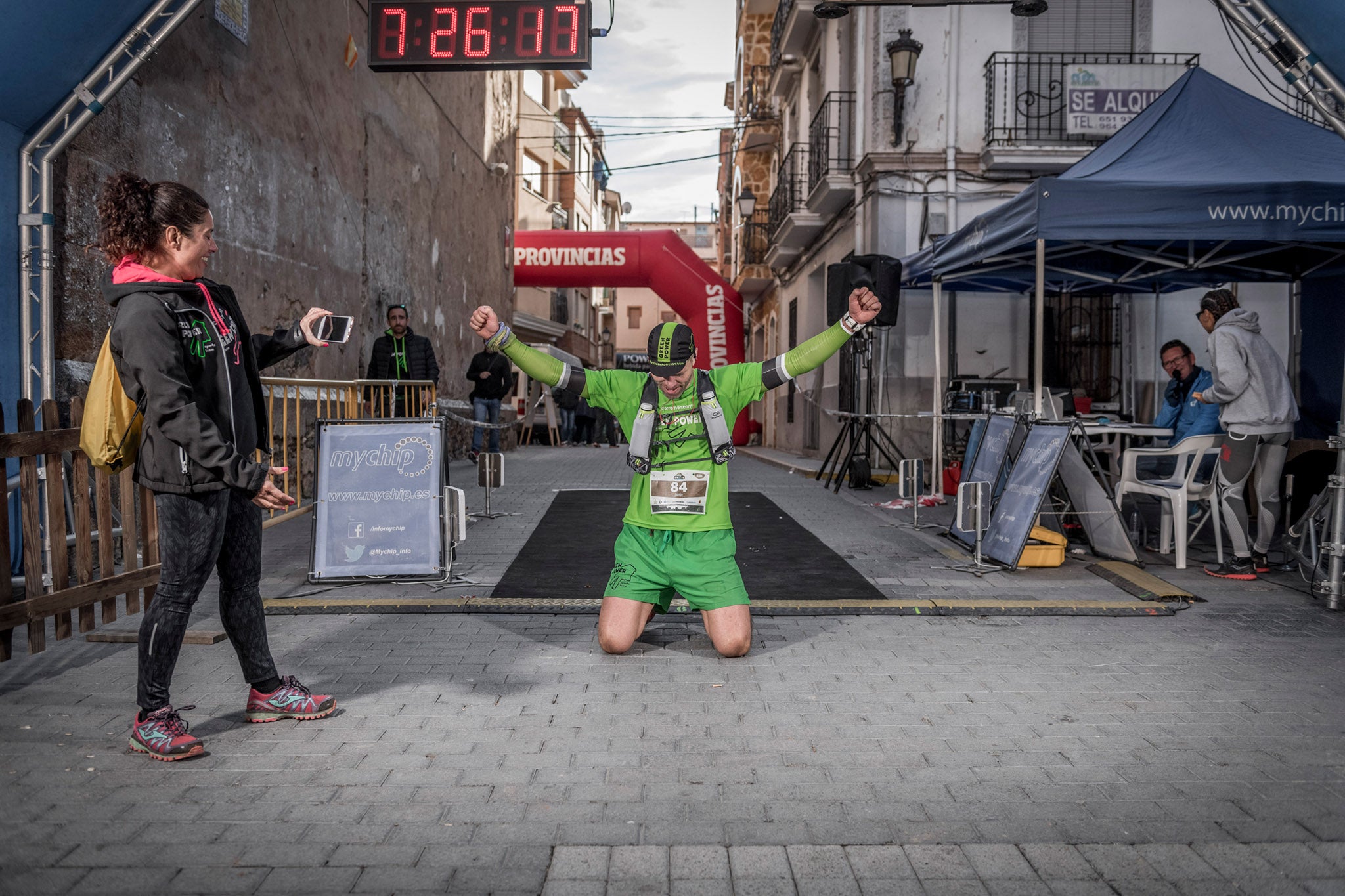 Galería de fotos de la llegada a meta de la carrera de 55 kilómetros del Trail de Montanejos 2018 