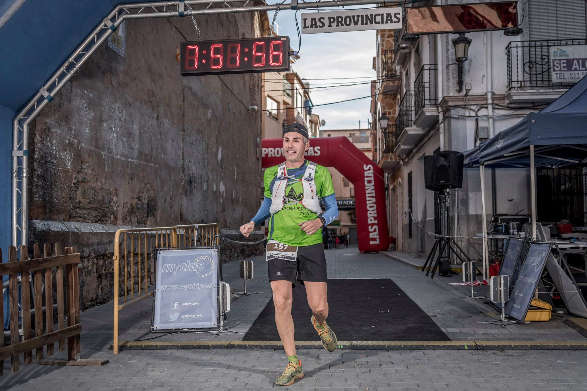 Galería de fotos de la llegada a meta de la carrera de 55 kilómetros del Trail de Montanejos 2018 