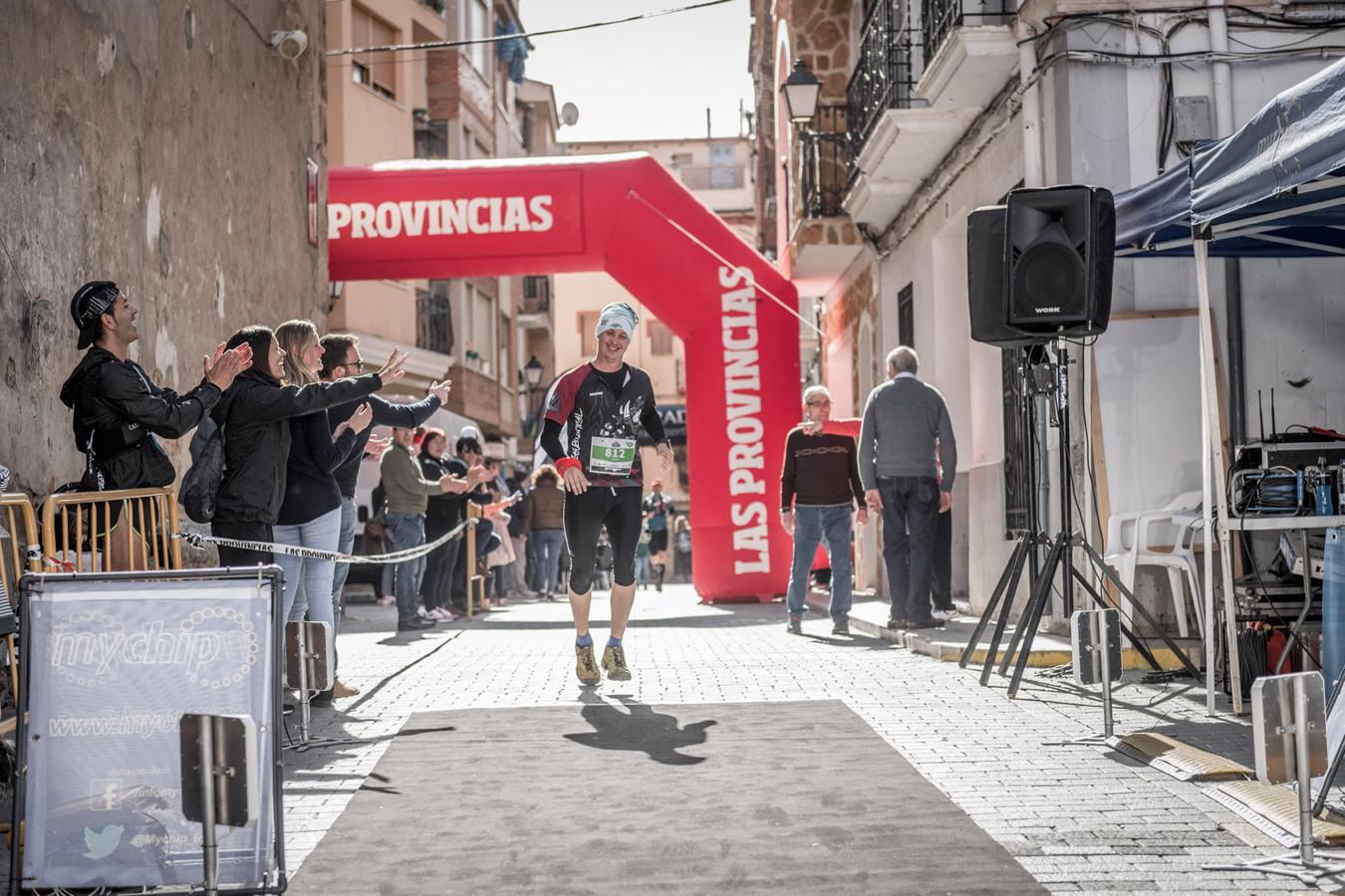 Galería de fotos de la llegada a meta de la carrera de 30 kilómetros del Trail de Montanejos 2018