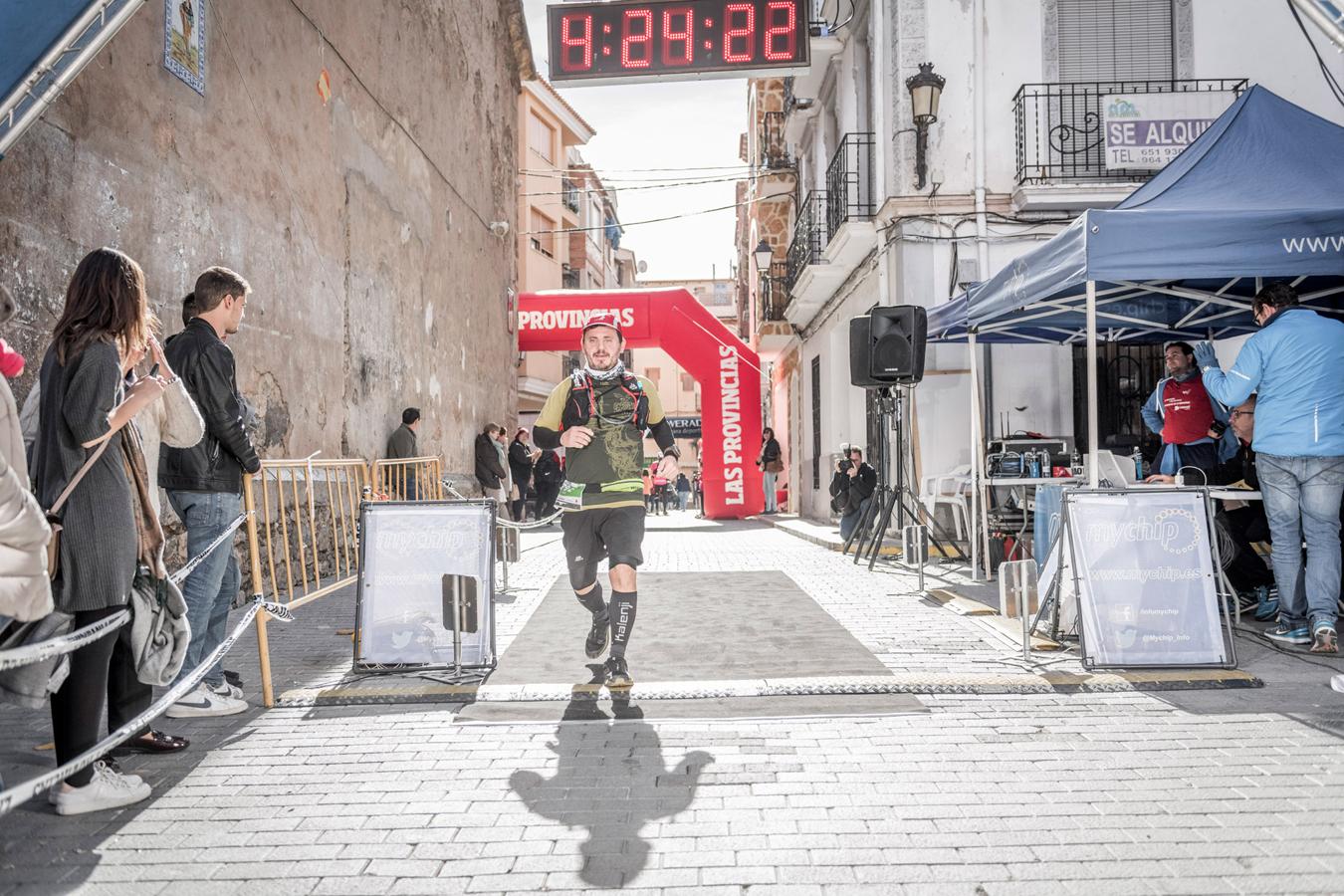 Galería de fotos de la llegada a meta de la carrera de 30 kilómetros del Trail de Montanejos 2018