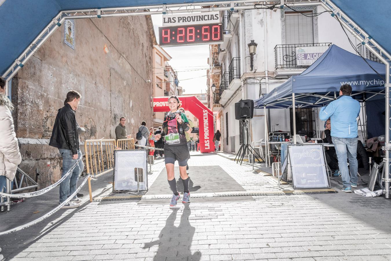 Galería de fotos de la llegada a meta de la carrera de 30 kilómetros del Trail de Montanejos 2018