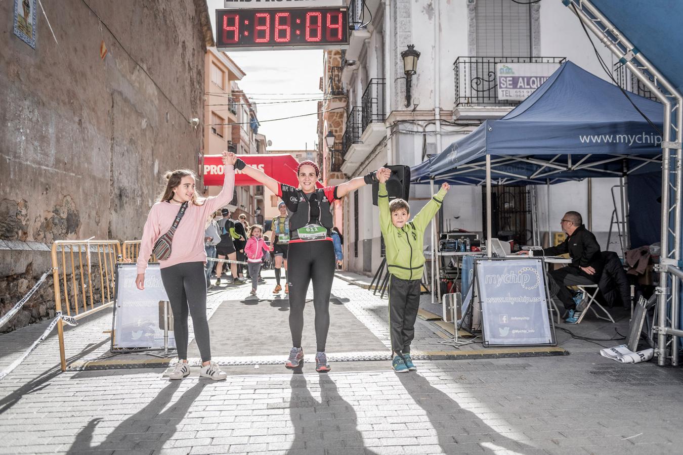 Galería de fotos de la llegada a meta de la carrera de 30 kilómetros del Trail de Montanejos 2018