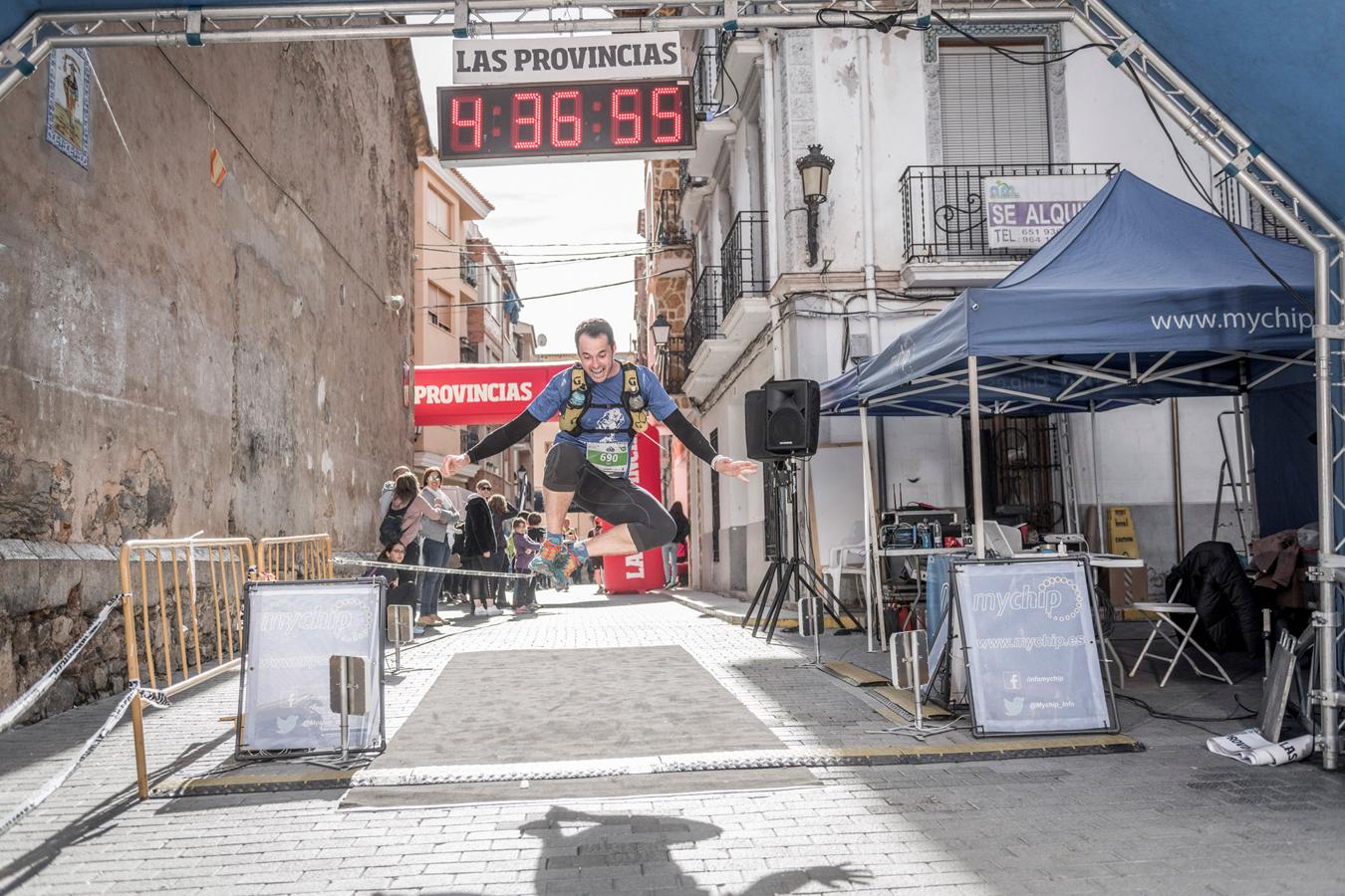 Galería de fotos de la llegada a meta de la carrera de 30 kilómetros del Trail de Montanejos 2018