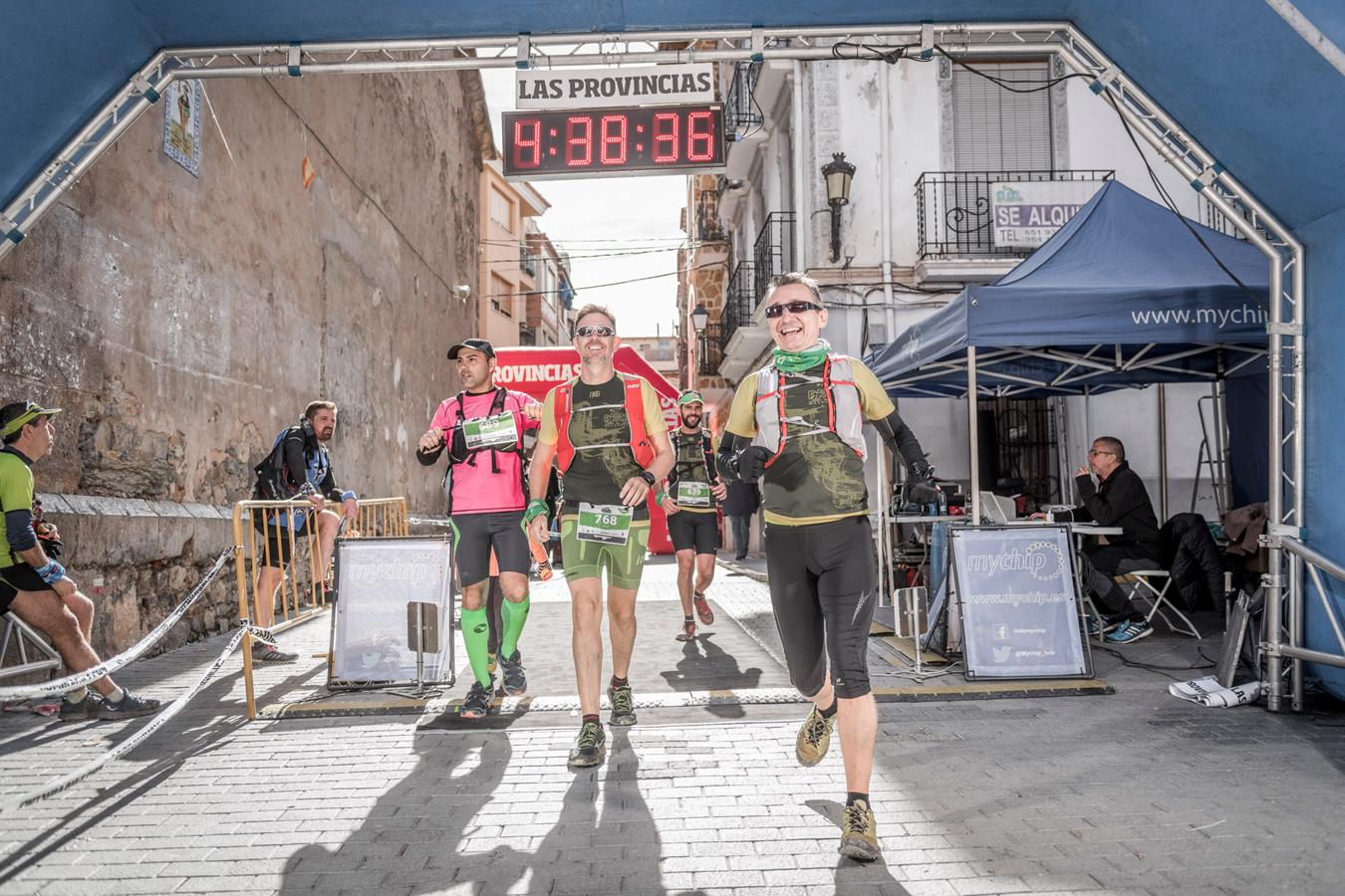 Galería de fotos de la llegada a meta de la carrera de 30 kilómetros del Trail de Montanejos 2018