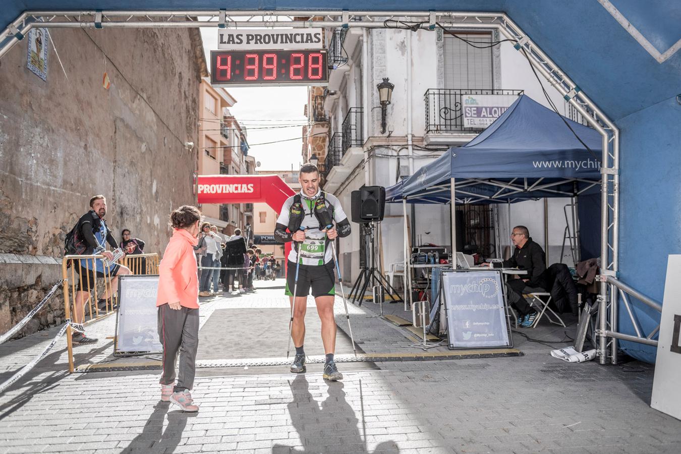 Galería de fotos de la llegada a meta de la carrera de 30 kilómetros del Trail de Montanejos 2018