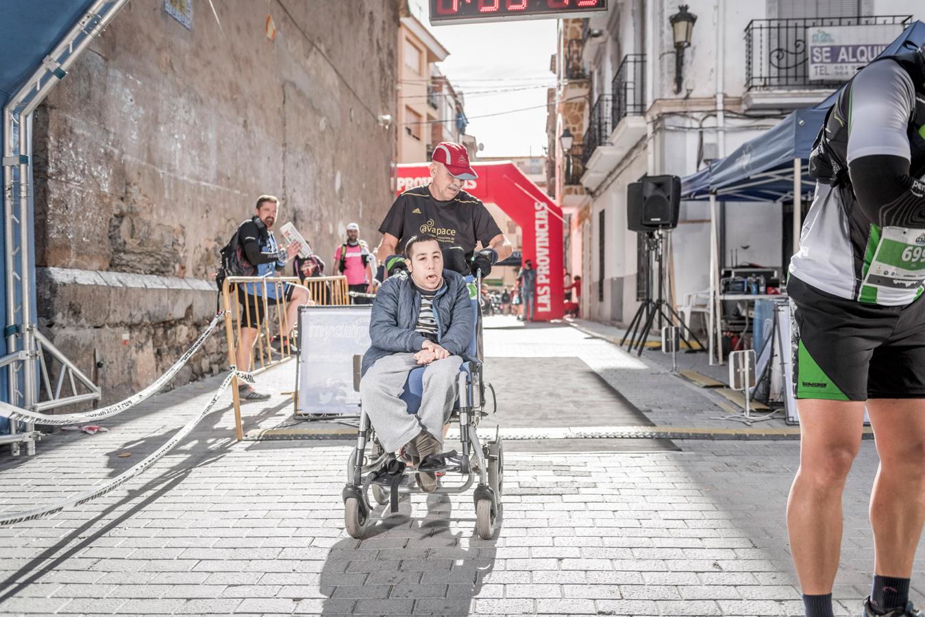 Galería de fotos de la llegada a meta de la carrera de 30 kilómetros del Trail de Montanejos 2018