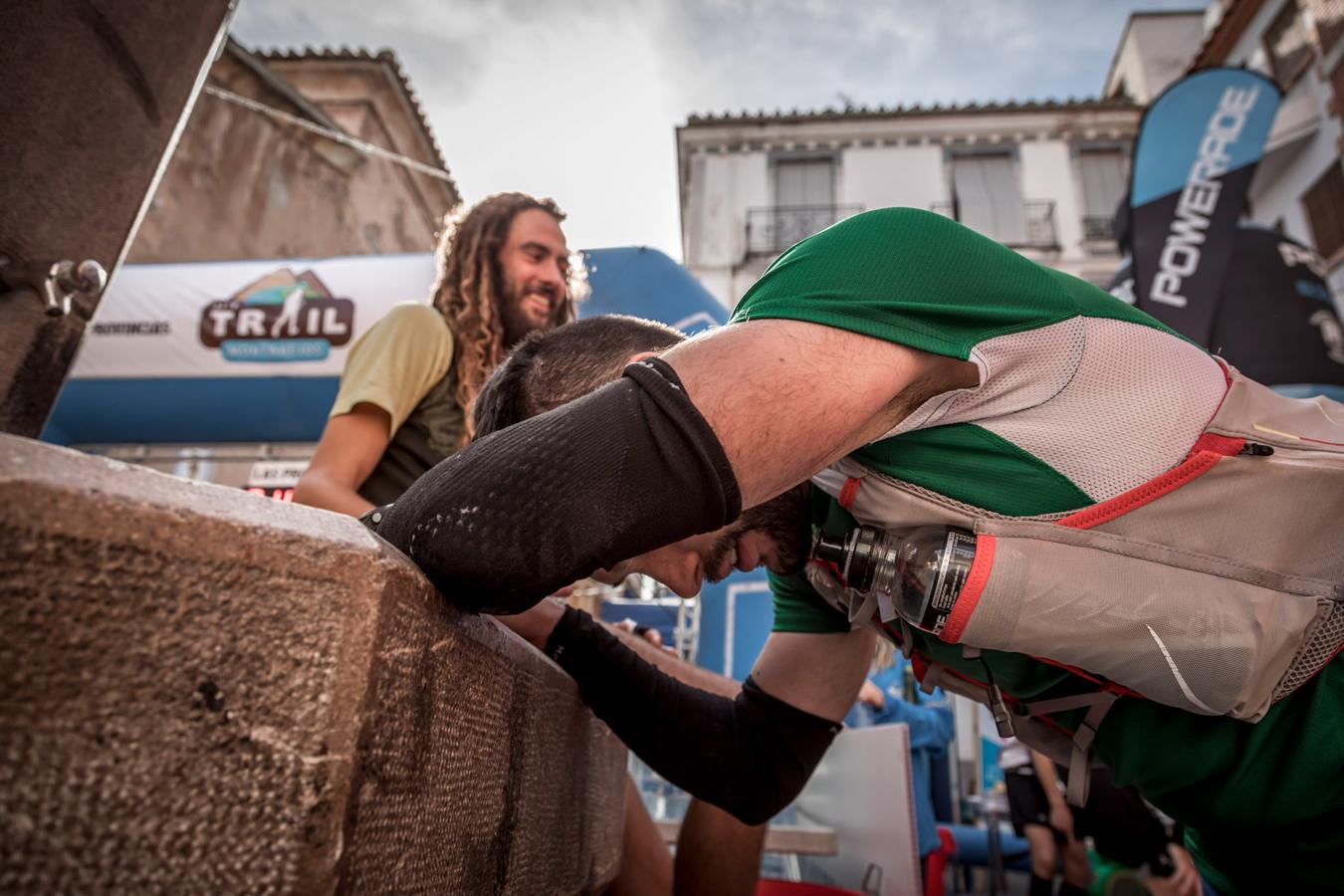 Galería de fotos de la llegada a meta de la carrera de 30 kilómetros del Trail de Montanejos 2018